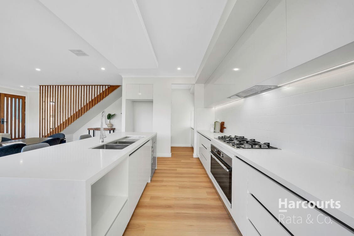 VR Group Portfolio 3